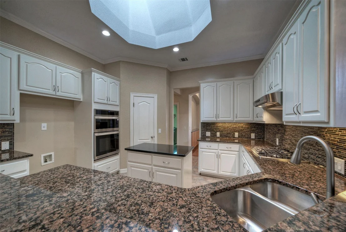 Photo of 10806 Olympia Fields LOOP