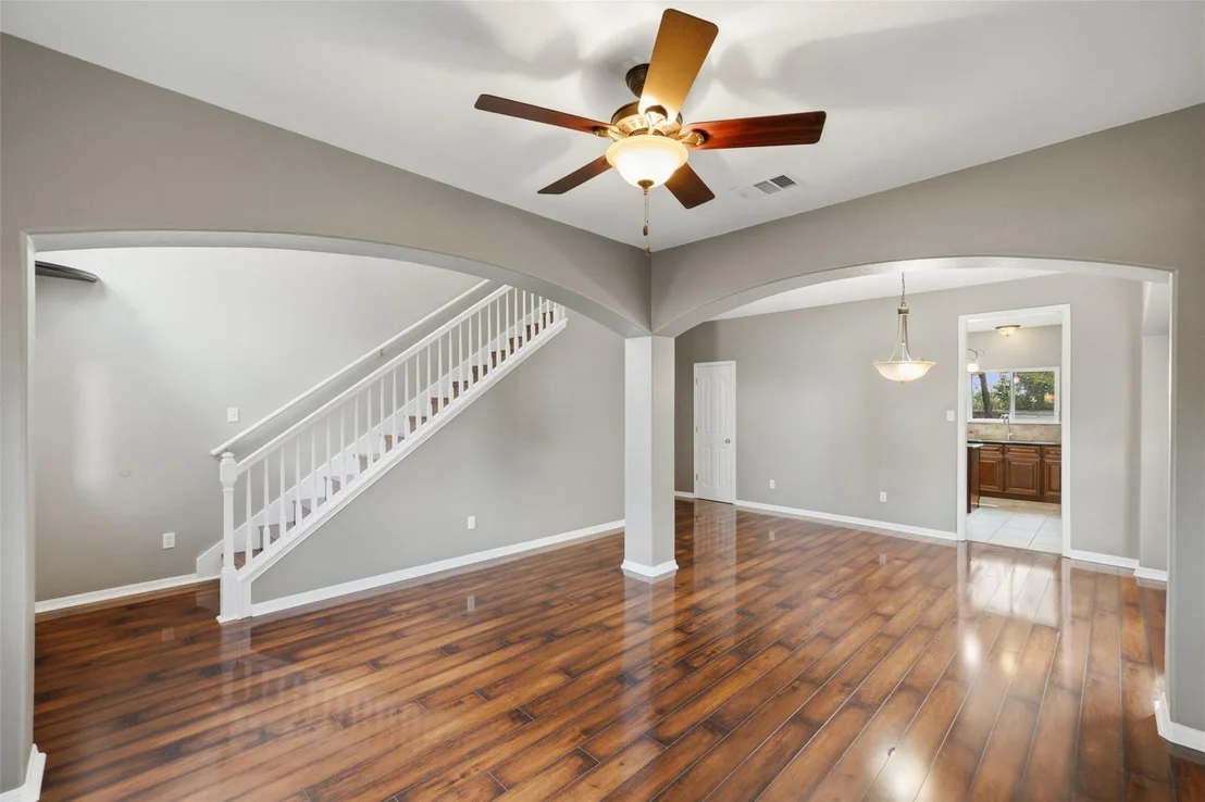 Photo of 1928 Barnett DR
