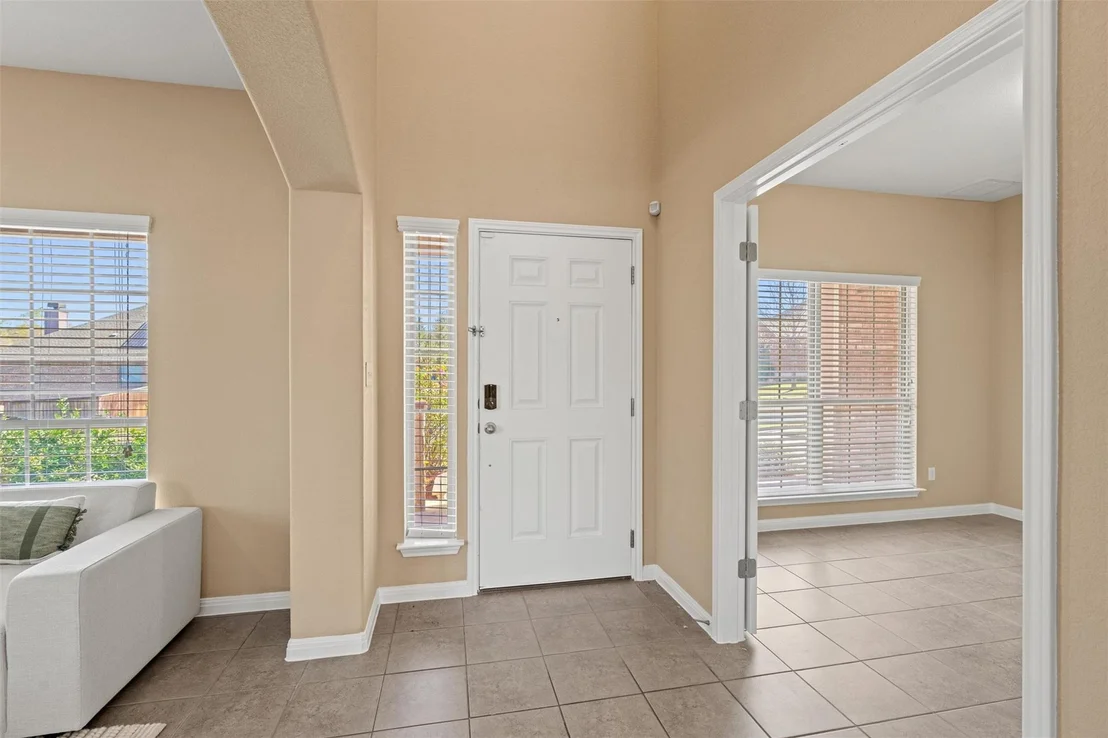 Photo of 401 Silver TRL