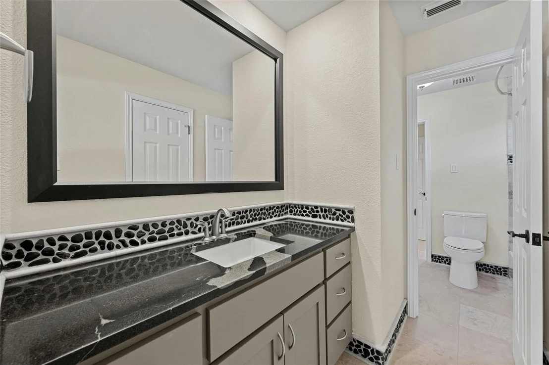 Photo of 9904 Charthouse CV