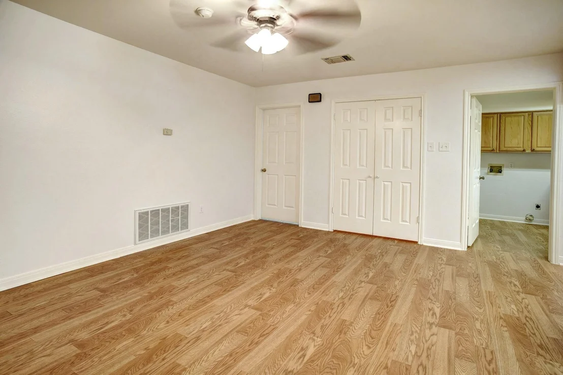 Photo of 504 Leah LN