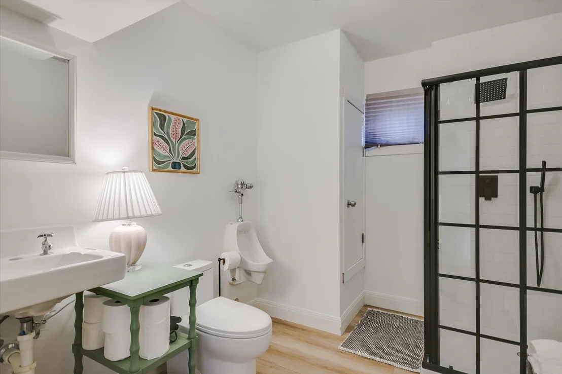 Photo of 700 Furlong DR