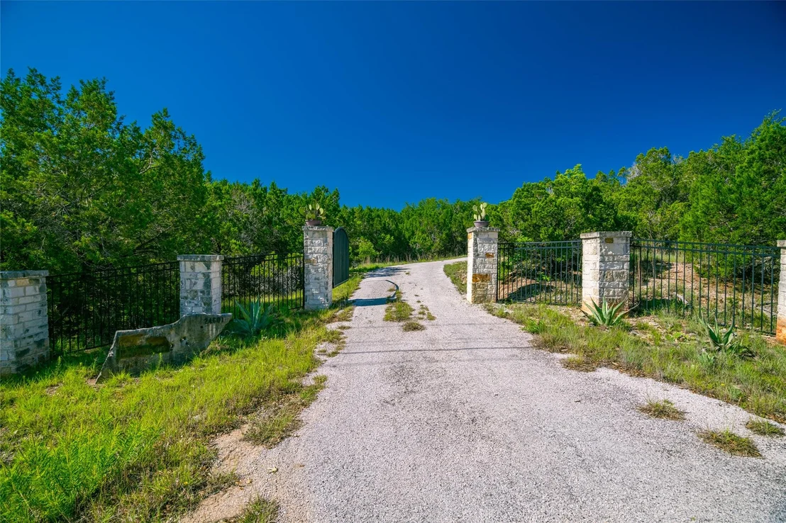 Photo of 24601 Singleton Bend East RD