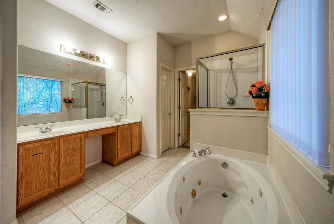 Photo of 601 Indian Run DR