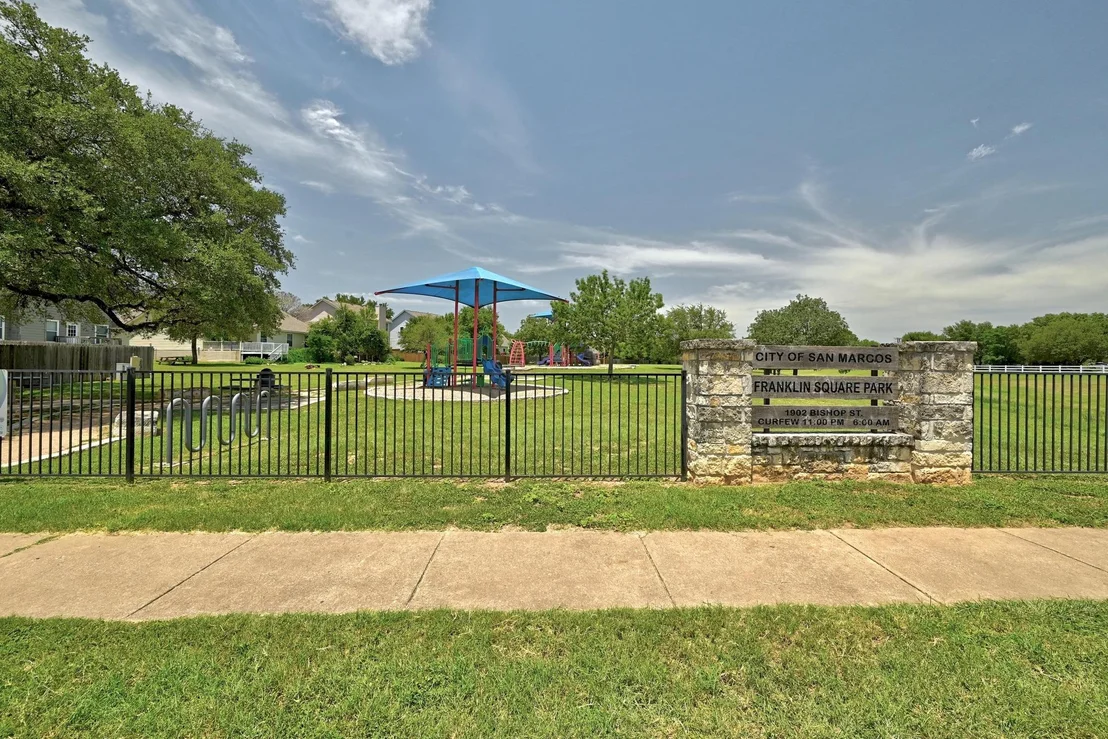 Photo of 2215 Stonehaven