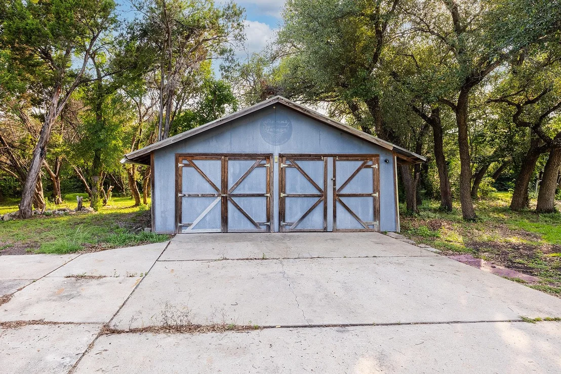 Photo of 1401 High Chaparral DR