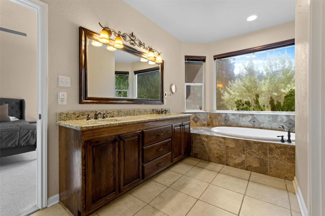 Photo of 5545 Cliff Estates RD