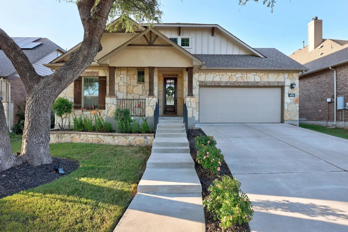Photo of 509 Fair Oaks DR