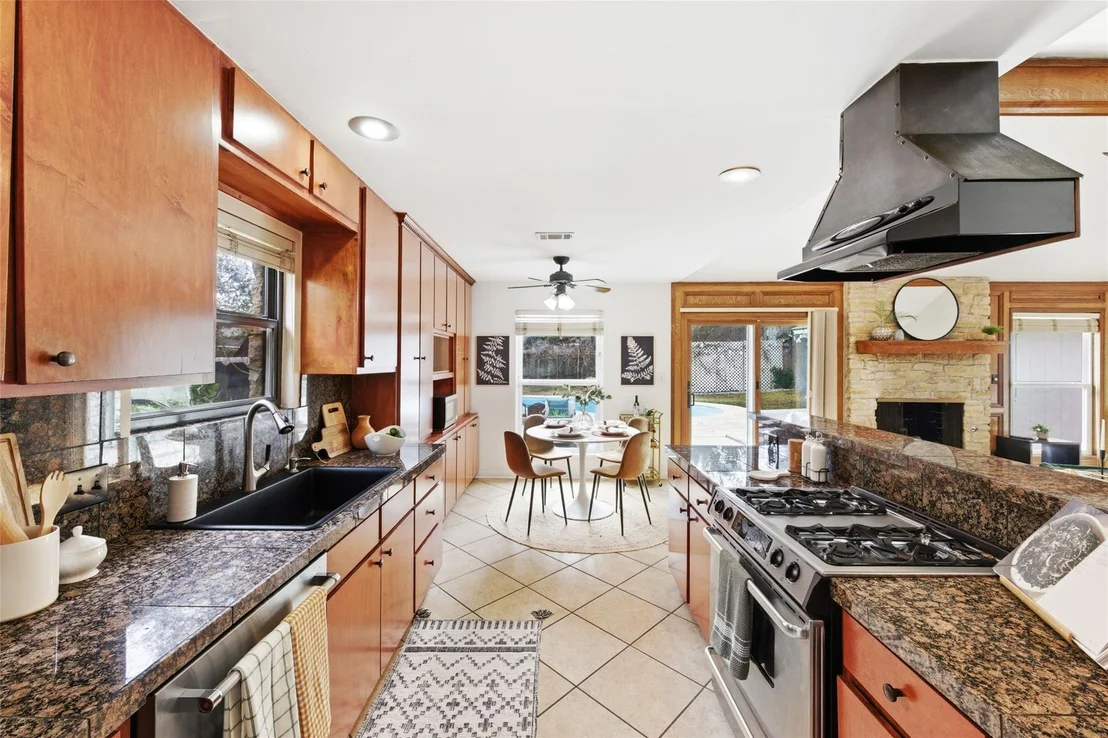 Photo of 4707 Whispering Valley DR
