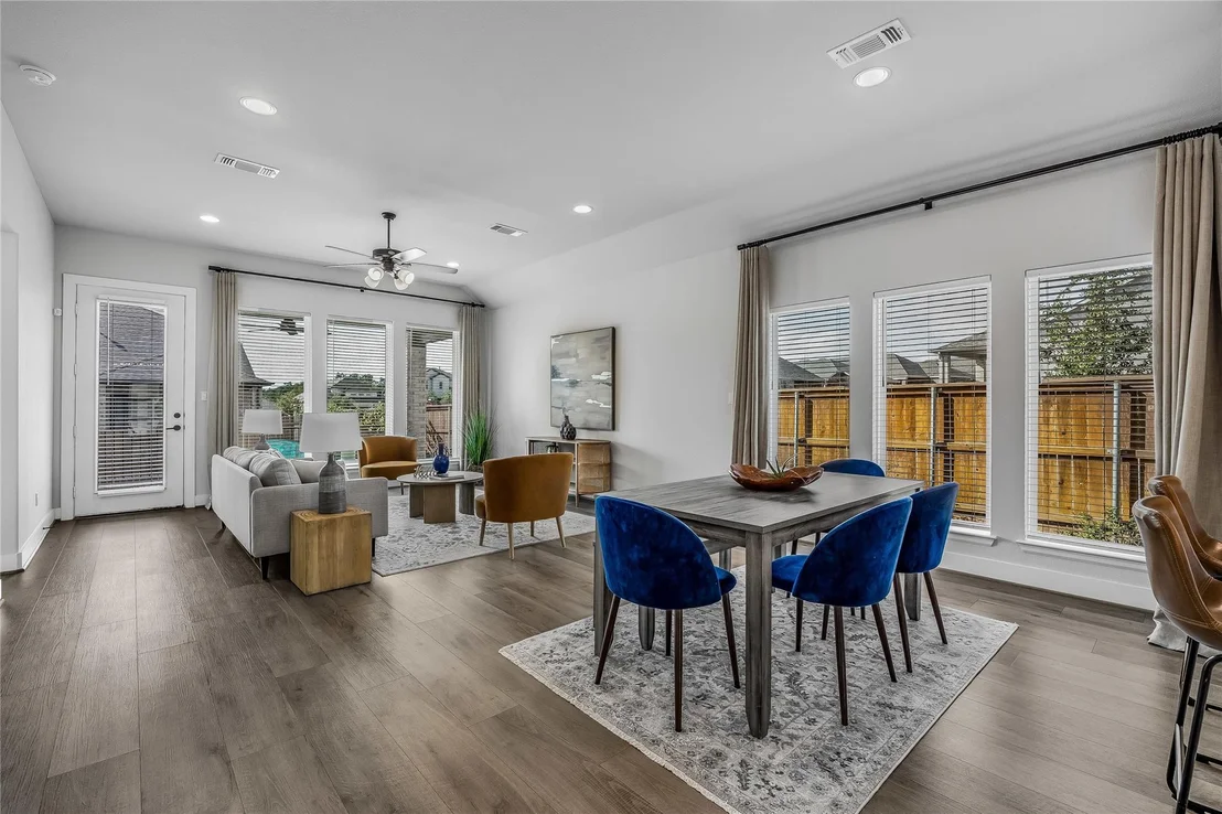 Photo of 200 Green Knoll LN