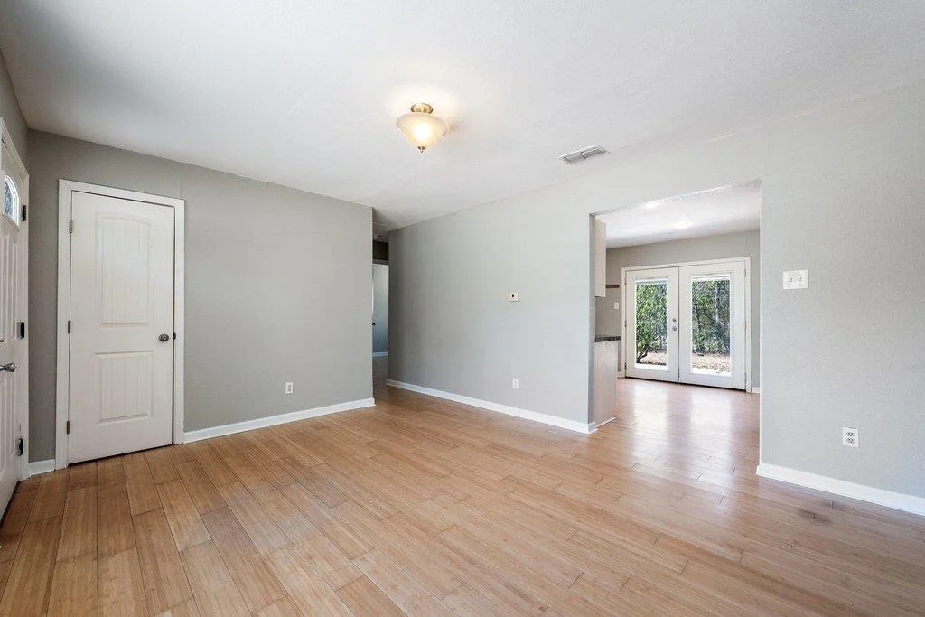 Photo of 1304 Lily TER