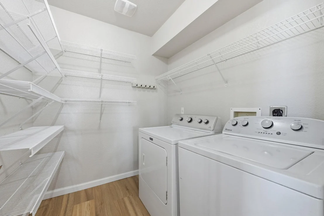 Photo of 1733 Thompson TRL
