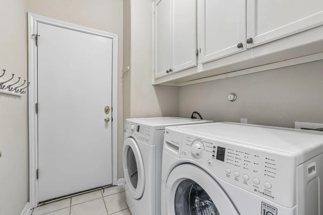 Photo of 15008 Thatcher DR