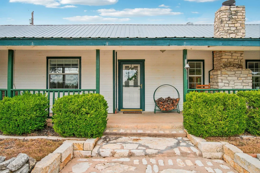 Photo of 1815 Spring Valley DR