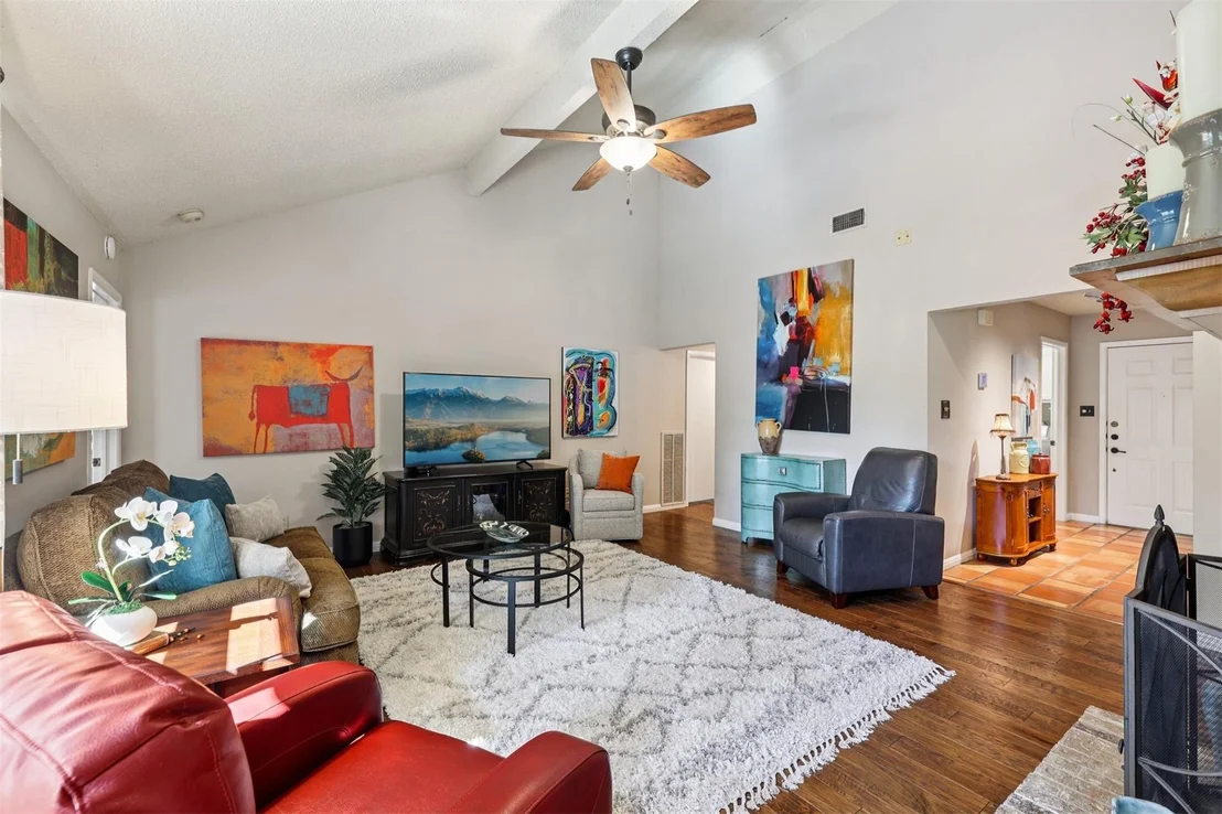 Photo of 5831 Secrest DR