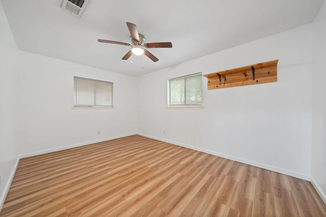Photo of 2115 Gaston Place DR