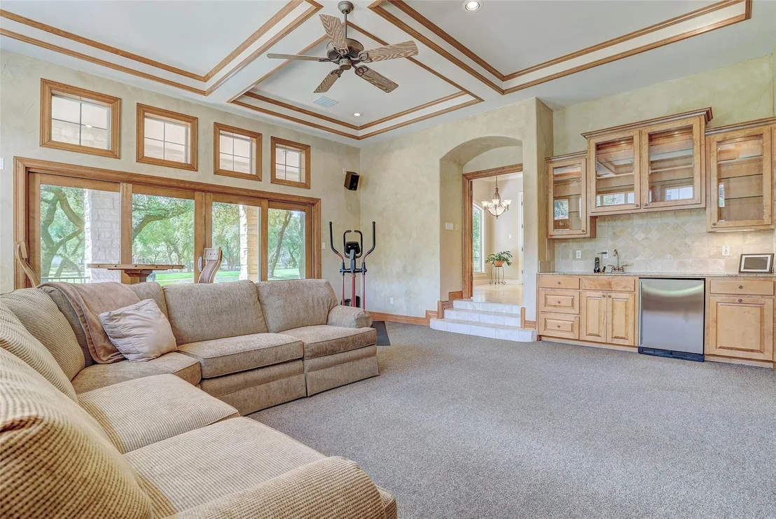 Photo of 25 Meadows End DR