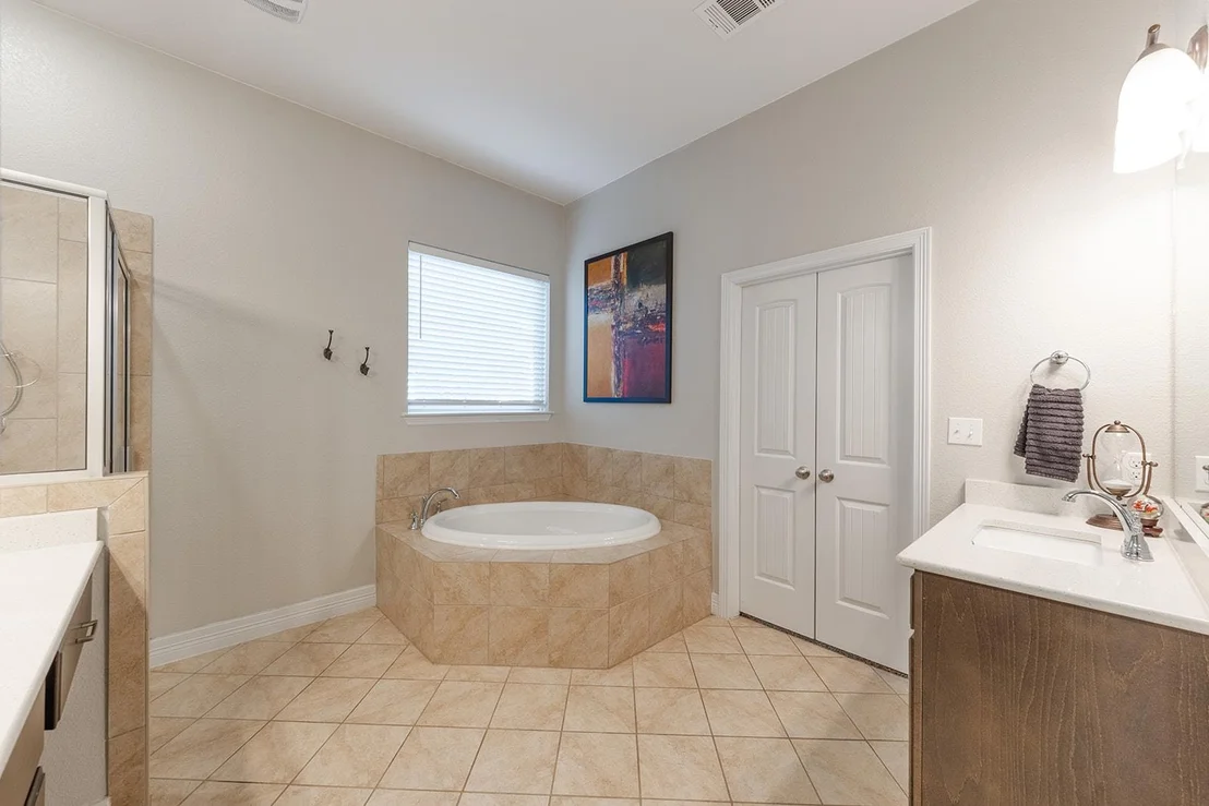 Photo of 812 Heartleaf DR
