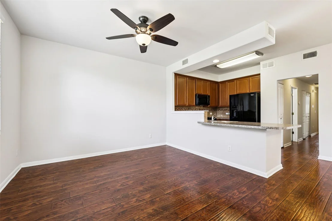 Photo of 1524 Sanders