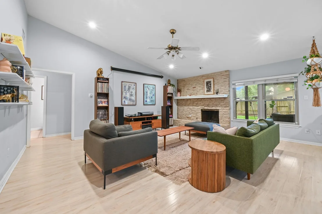 Photo of 2509 Redleaf LN