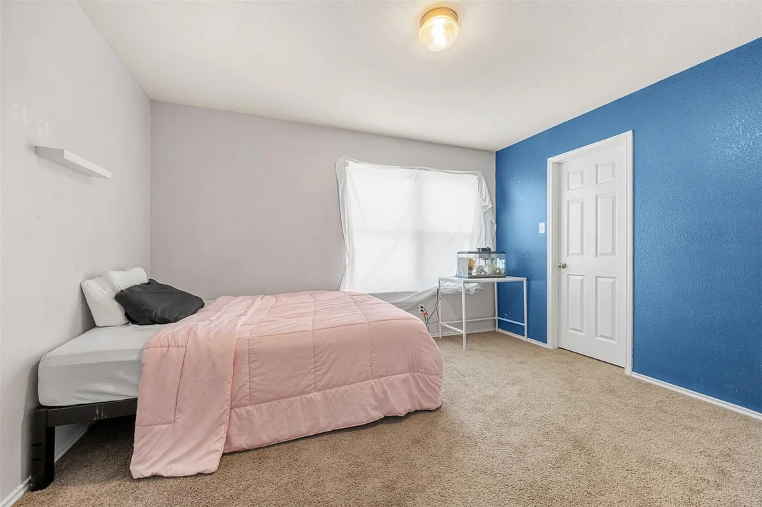 Photo of 4401 Golden Gate DR