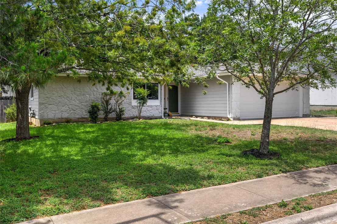 Photo of 12225 Mosley LN