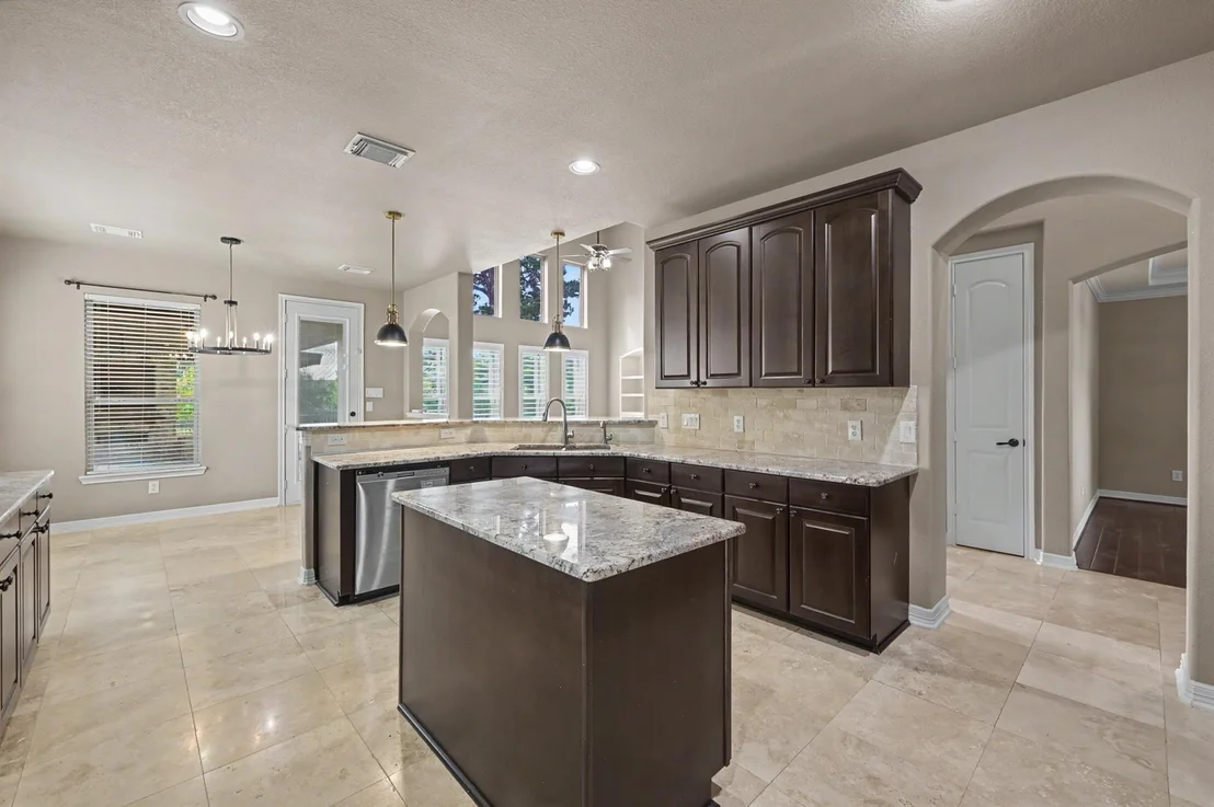 Photo of 19089 Grandview PT