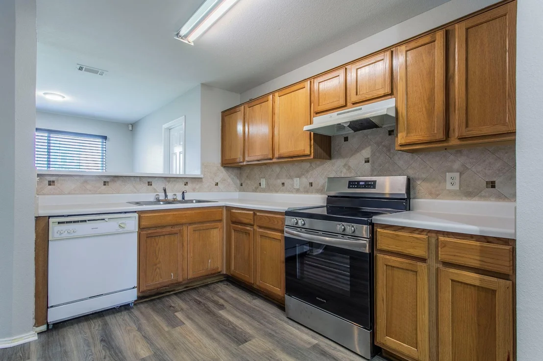 Photo of 1904 Basalt DR
