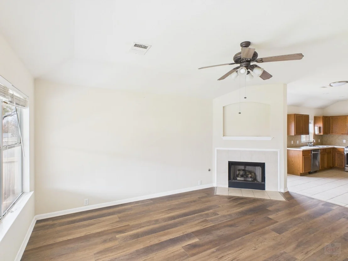 Photo of 741 Rusk RD