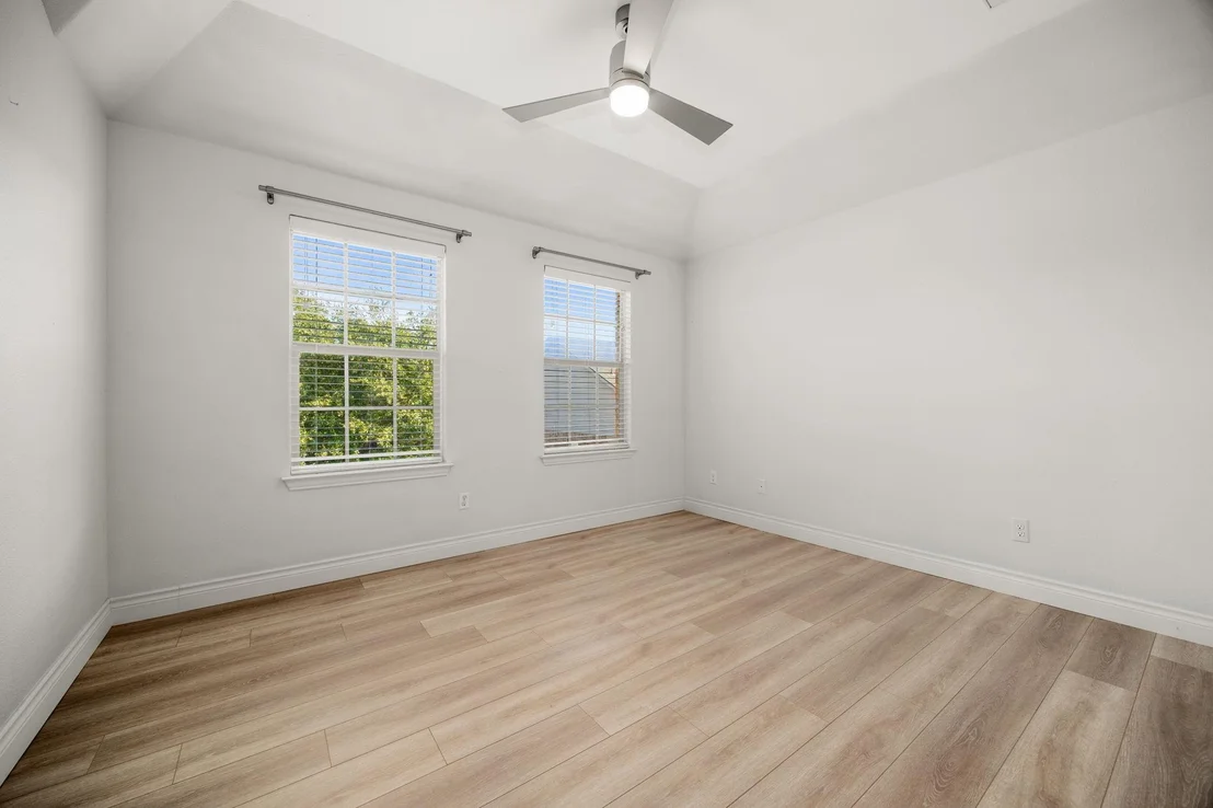 Photo of 708 Rolling Brook LN