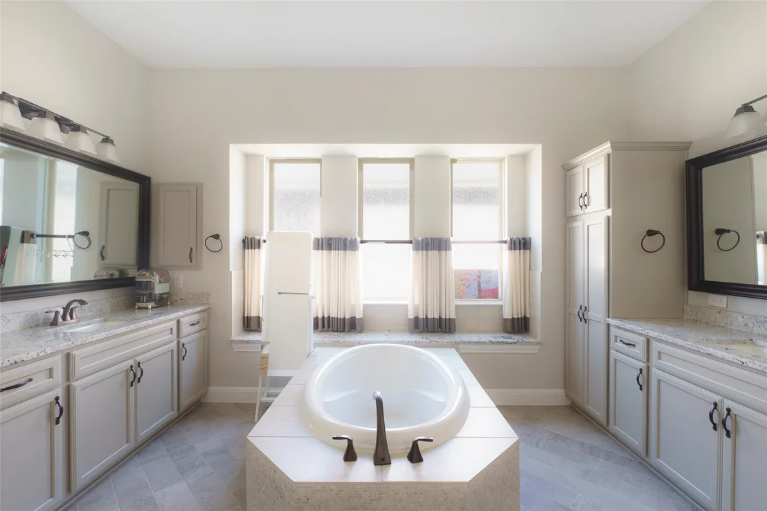 Photo of 2305 Millbrook LOOP