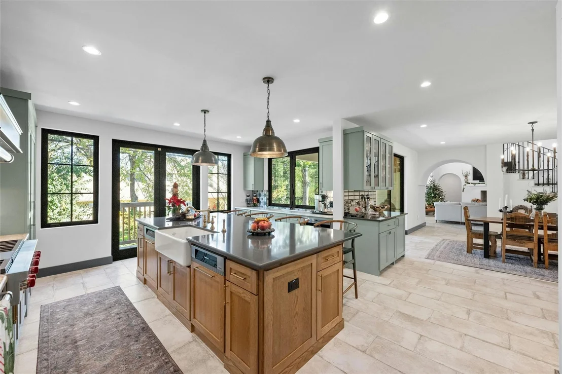 Photo of 2801 Hubbard CIR