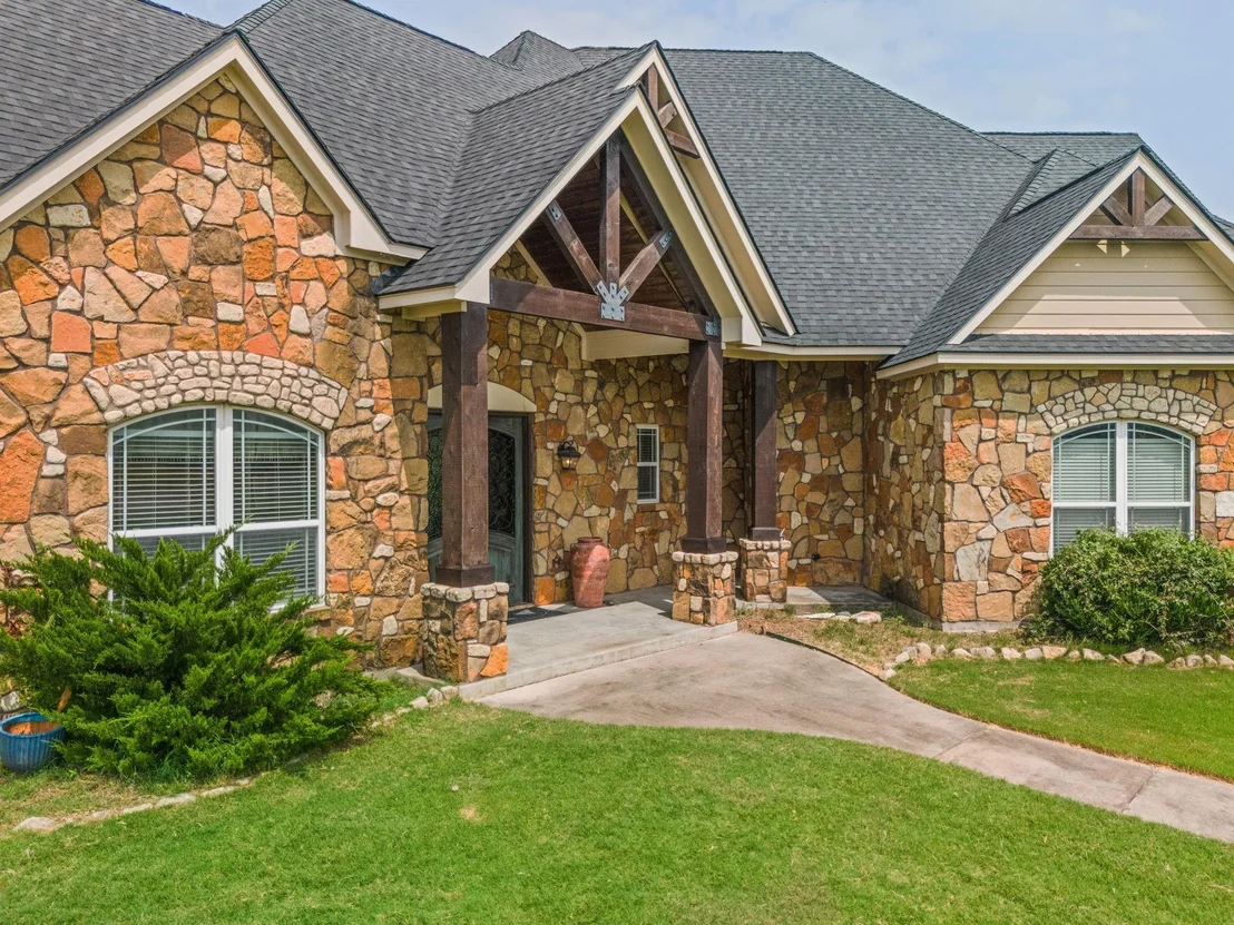 Photo of 121 Eagle Rock
