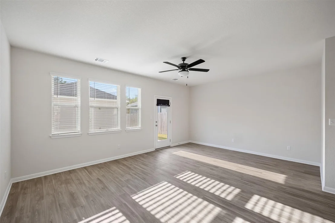 Photo of 2412 Jack Nora WAY