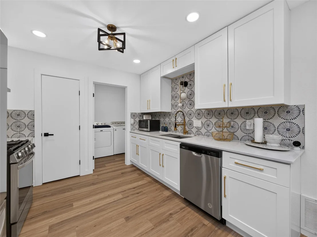 Photo of 2102 Lear LN