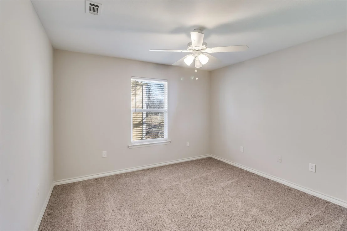 Photo of 126 Granite BLVD