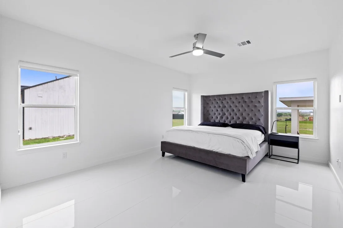 Photo of 150 Huntclub DR