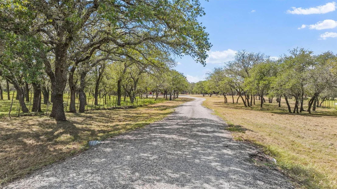 Photo of 2631 N US 281 Highway