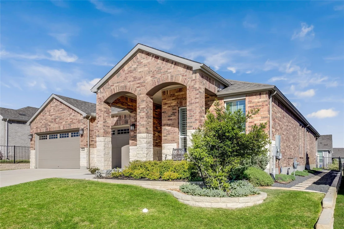 Photo of 102 Pointer LN
