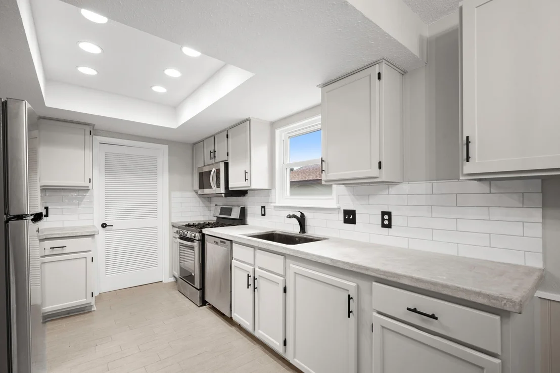 Photo of 211 Woodmont DR