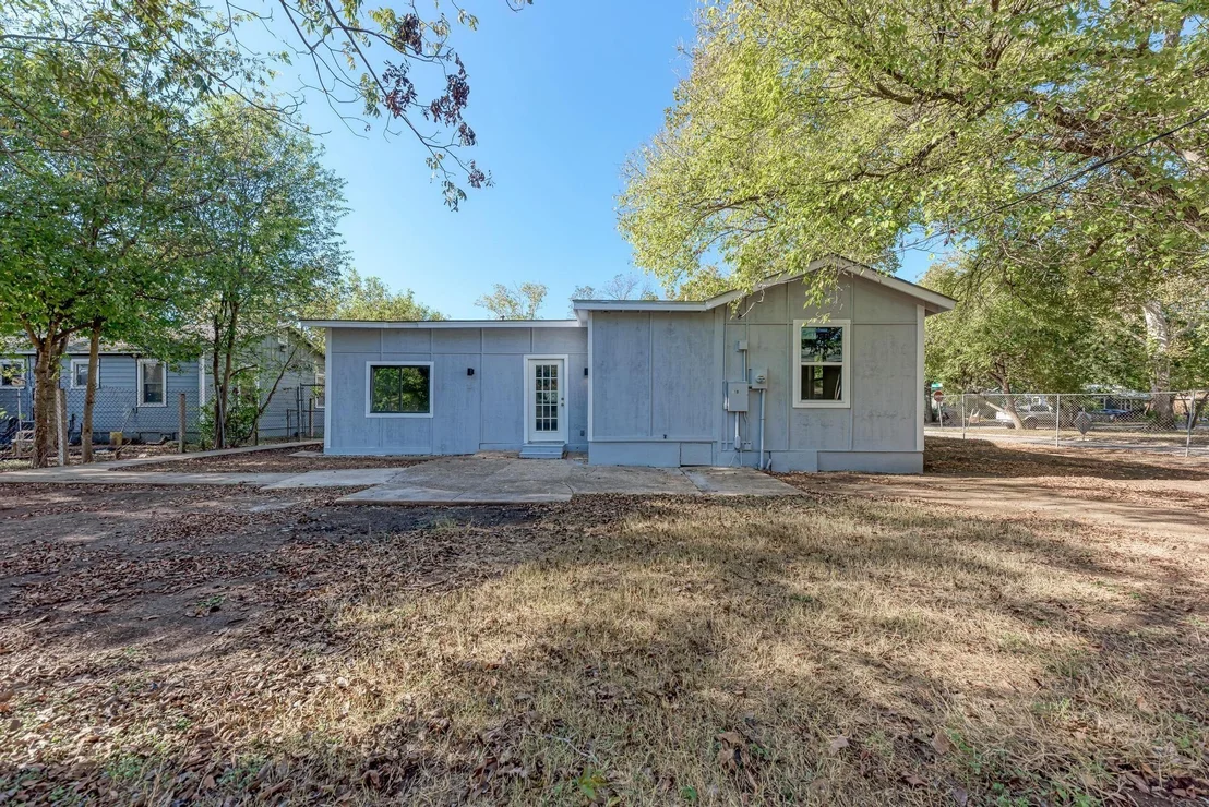 Photo of 718 Barbara DR
