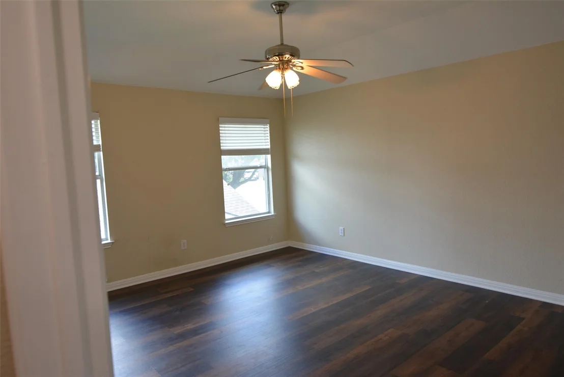 Photo of 2400 Nan LN