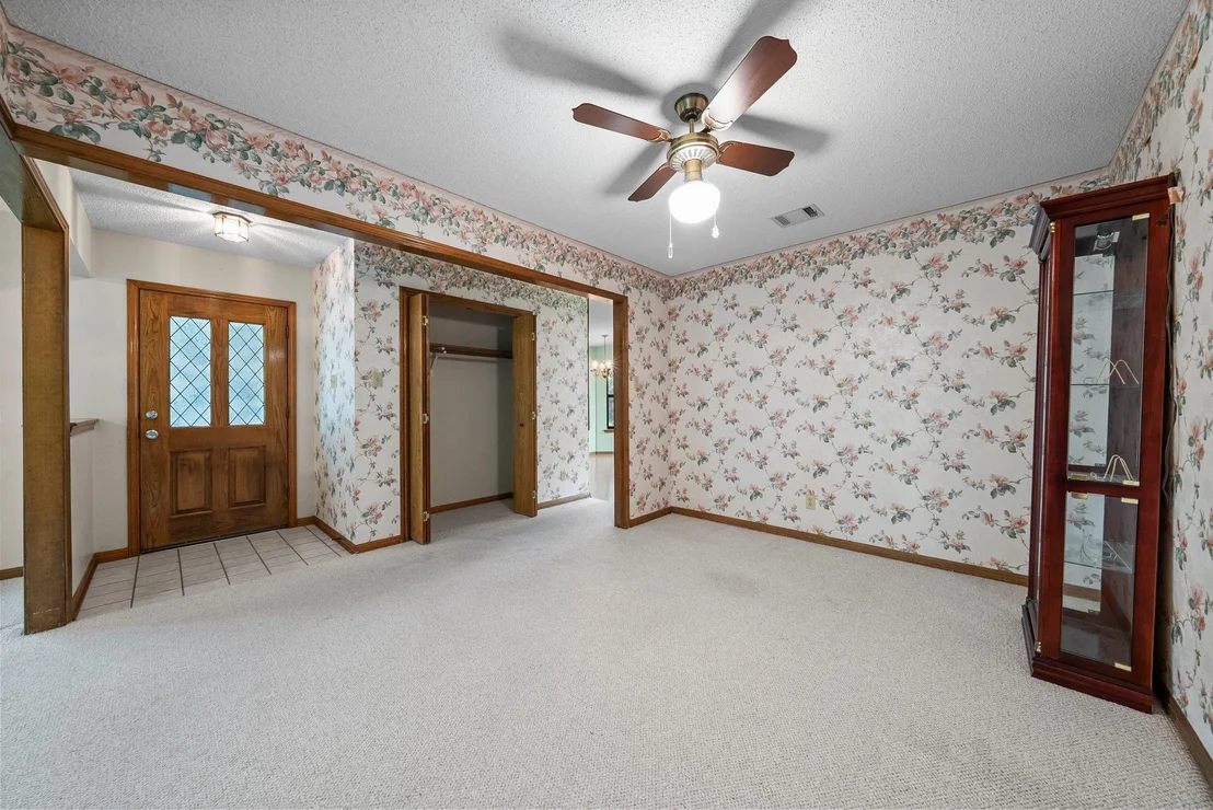 Photo of 203 Settlers DR