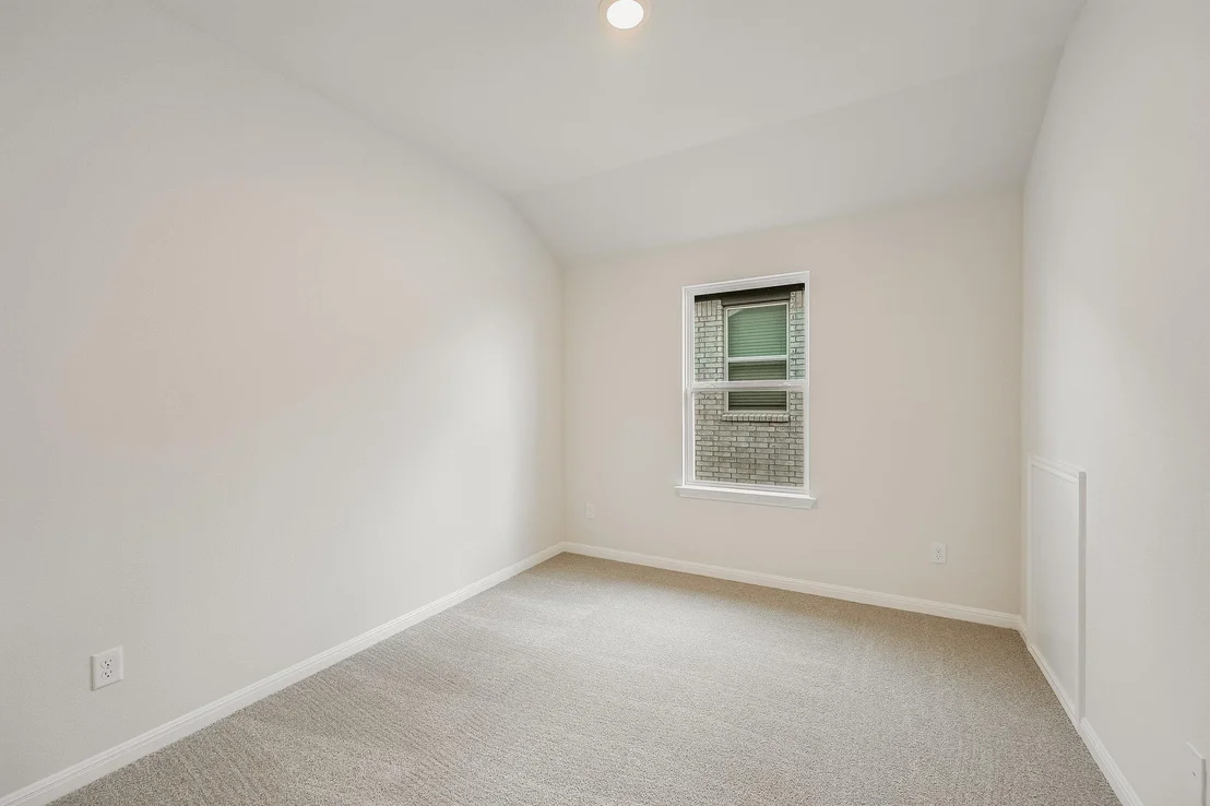 Photo of 171 Smithsonian LN