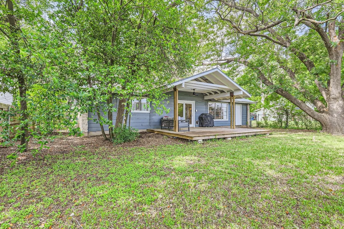 Photo of 906 Hermitage DR