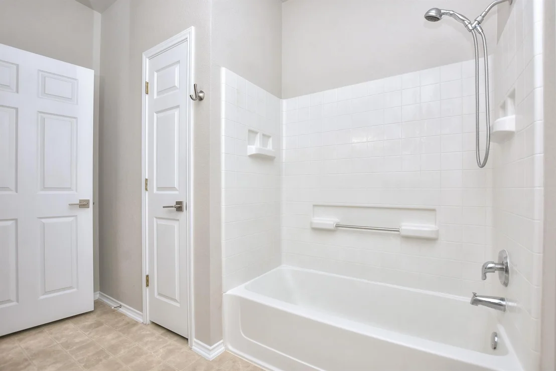 Photo of 245 Bonham LOOP
