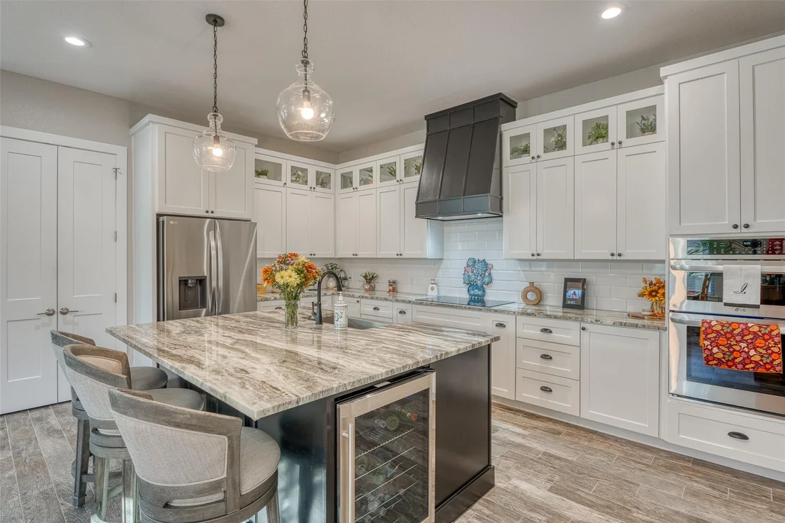 Photo of 317 Parallel Circle CIR