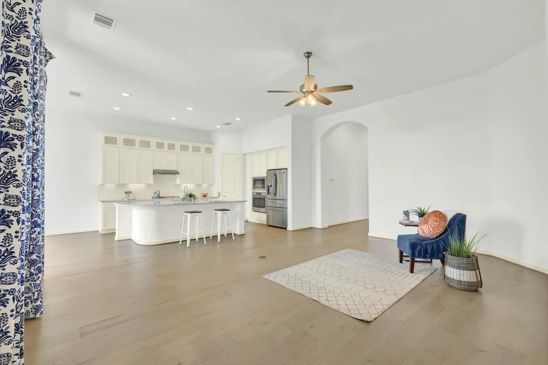 Photo of 209 Lady Bug RD