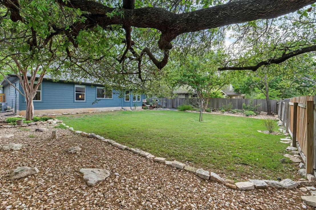 Photo of 1908 Oak Hollow DR