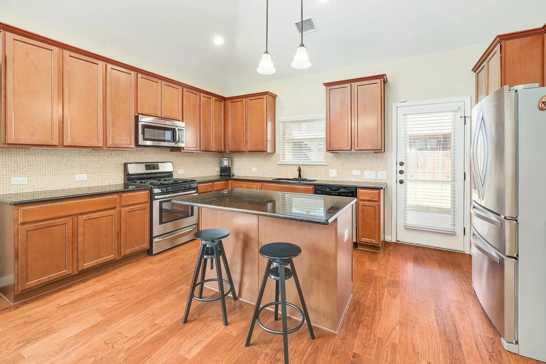 Photo of 16213 Cantania CV